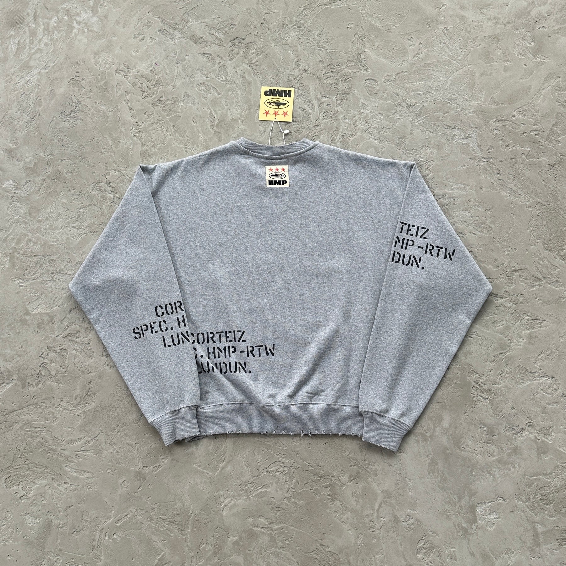 Conjunto Corteiz “HMP Stencil crewneck” ( Cinza )