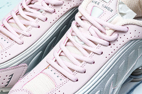 Nike Shox R4 “Light Pink”