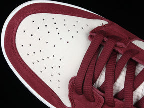 Dunk x Skate Like a Girl