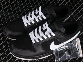 Dunk “Black Panda”