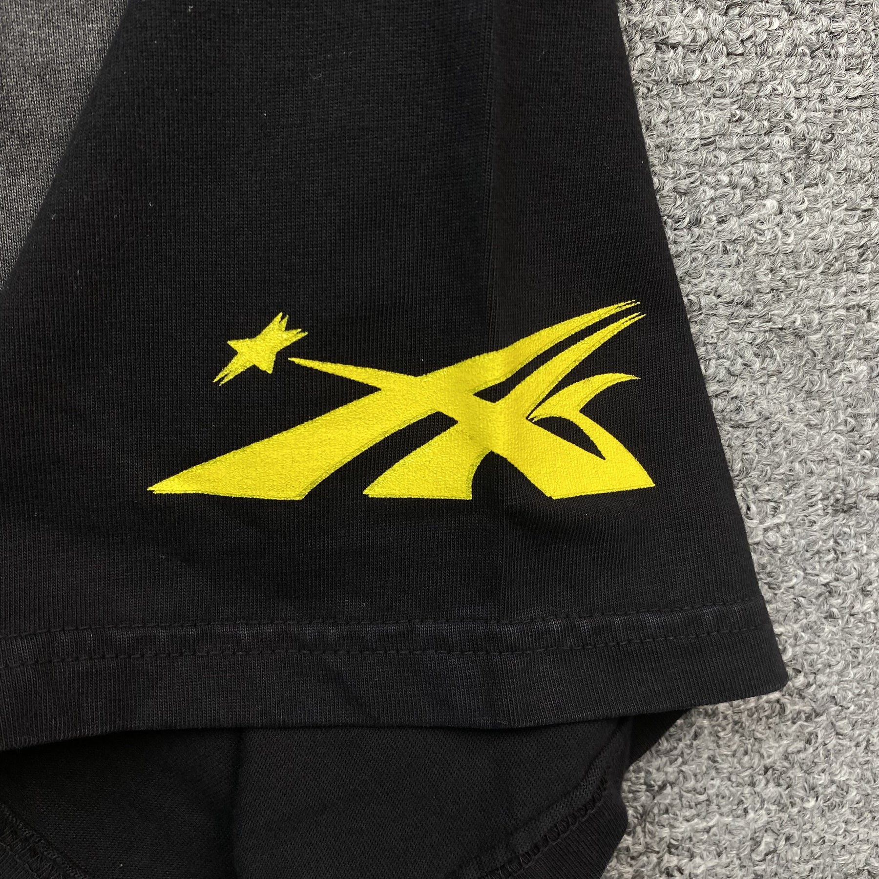 Camisa Hellstar “Reach Your Inner Peace”