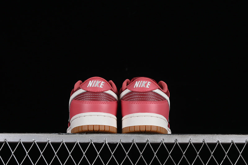 Dunk “Desert Berry”