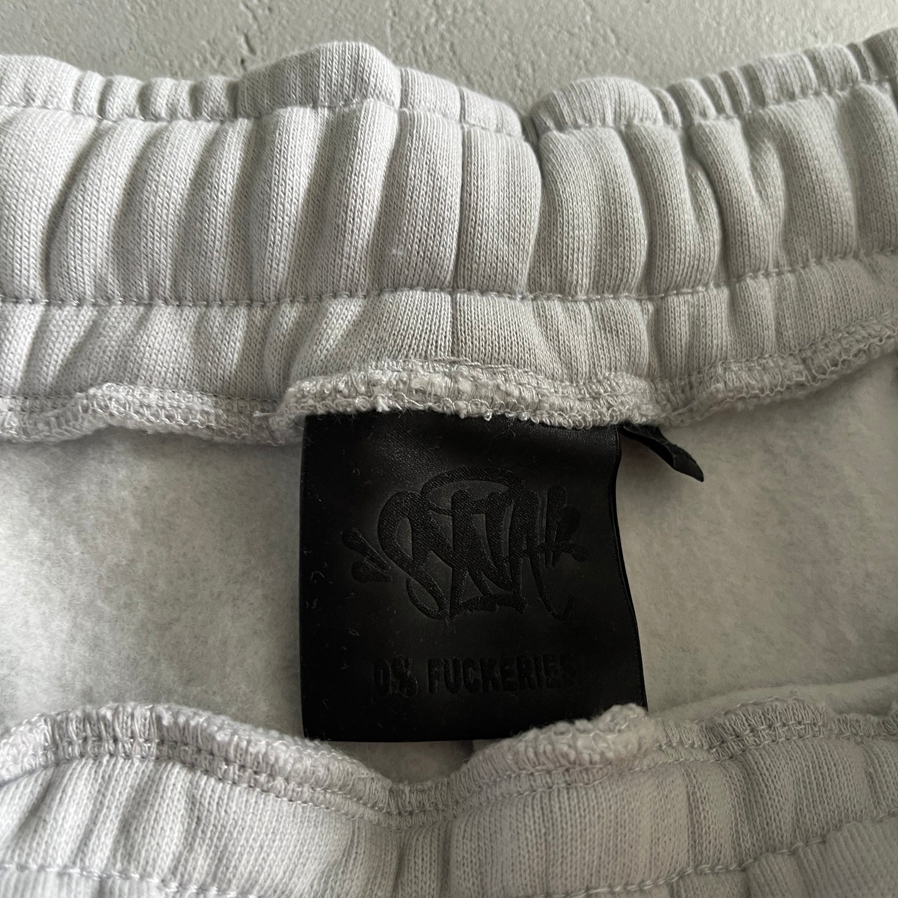 Conjunto Syna World Frio ( Cinza e Rosa )