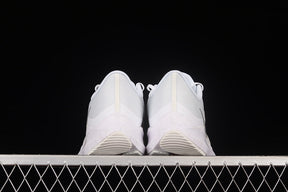 Air Zoom Winflo 8 “Pure Platinum”
