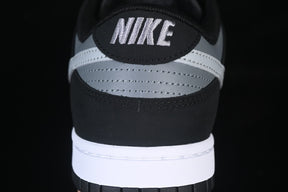 Dunk “Black Smoke Grey”
