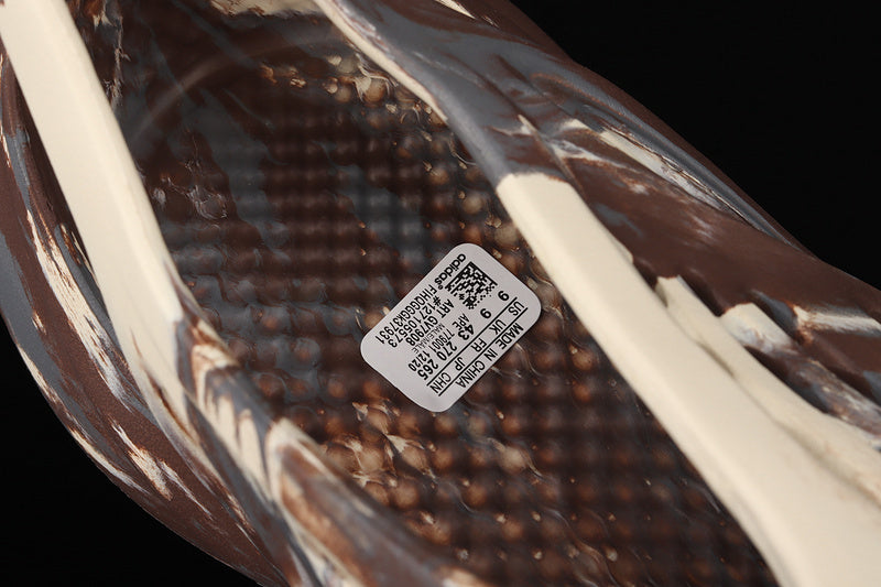 Yeezy Foam Runner “Cream Clay”