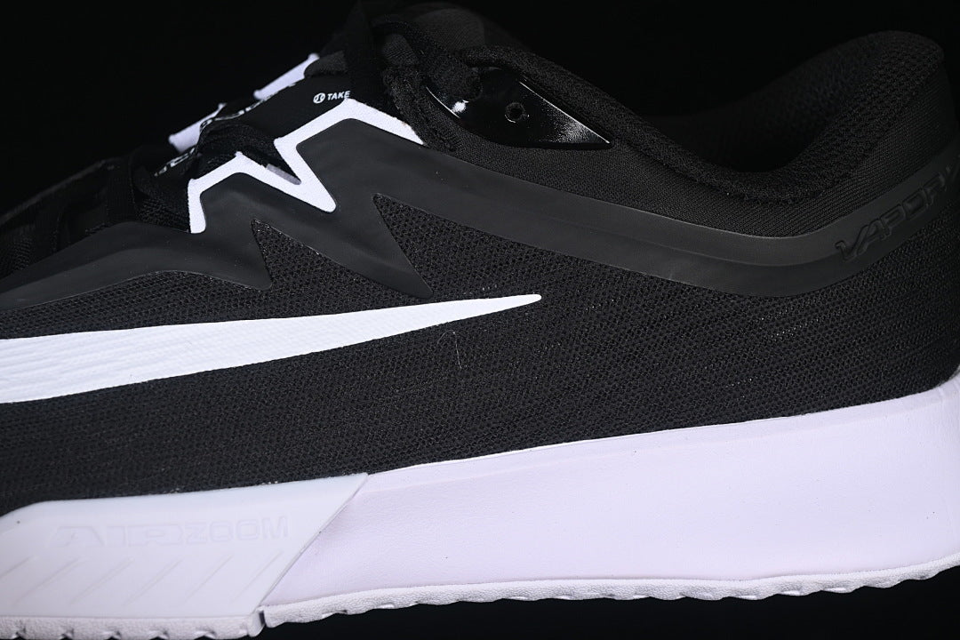 Zoom Vapor Pro 3 “Black and White”