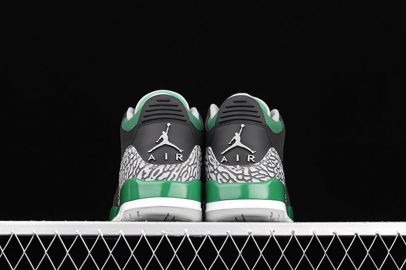 Air Jordan 3 "Pine Green"