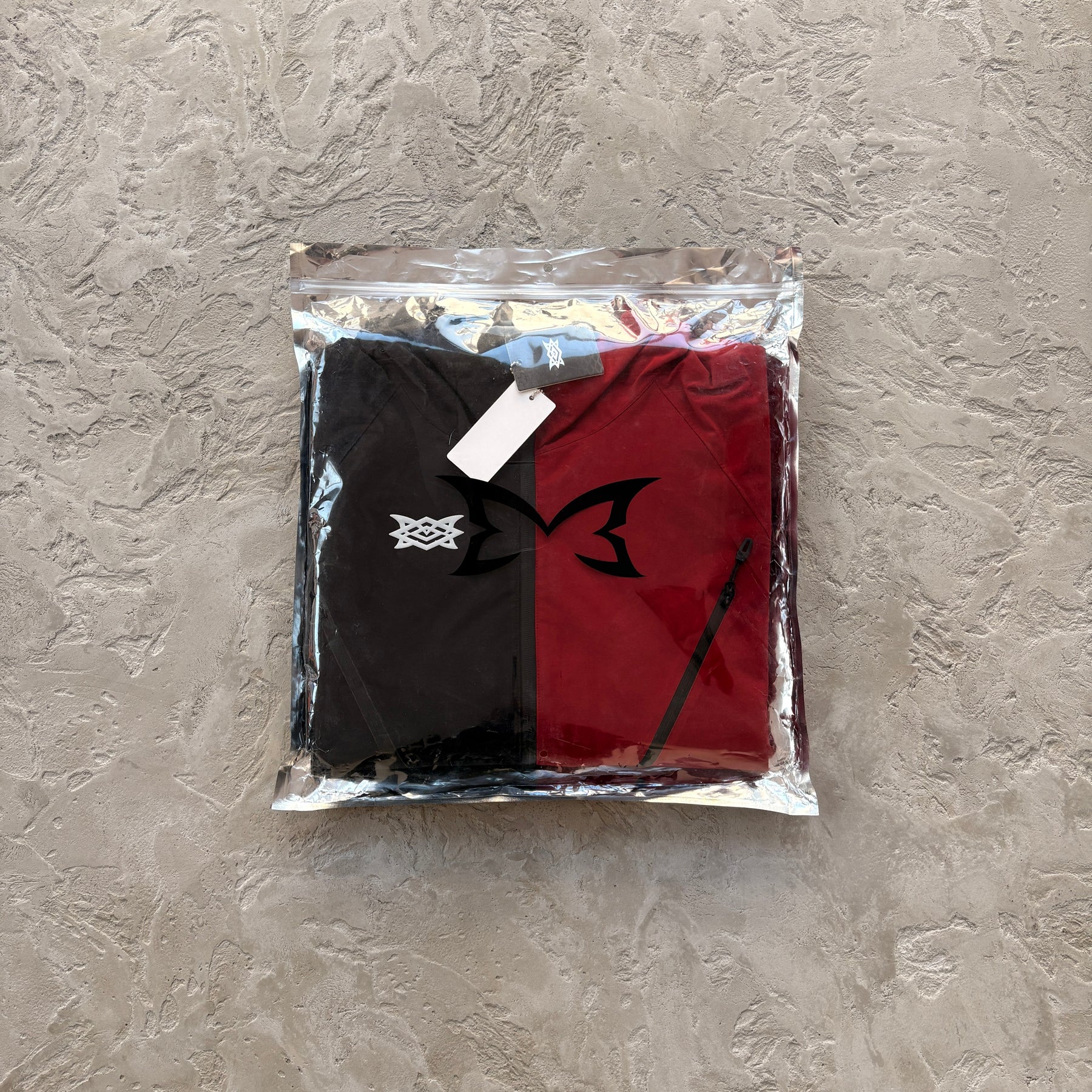Corta Vento Mertra “Water Reactive ” ( Pova D'água ) ( Vermelho e Preto )