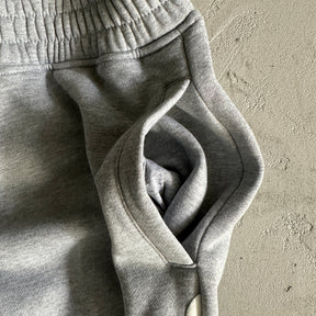 Conjunto Syna World “Safety Grey“