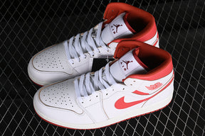 Air Jordan 1 High “White Dune Red”
