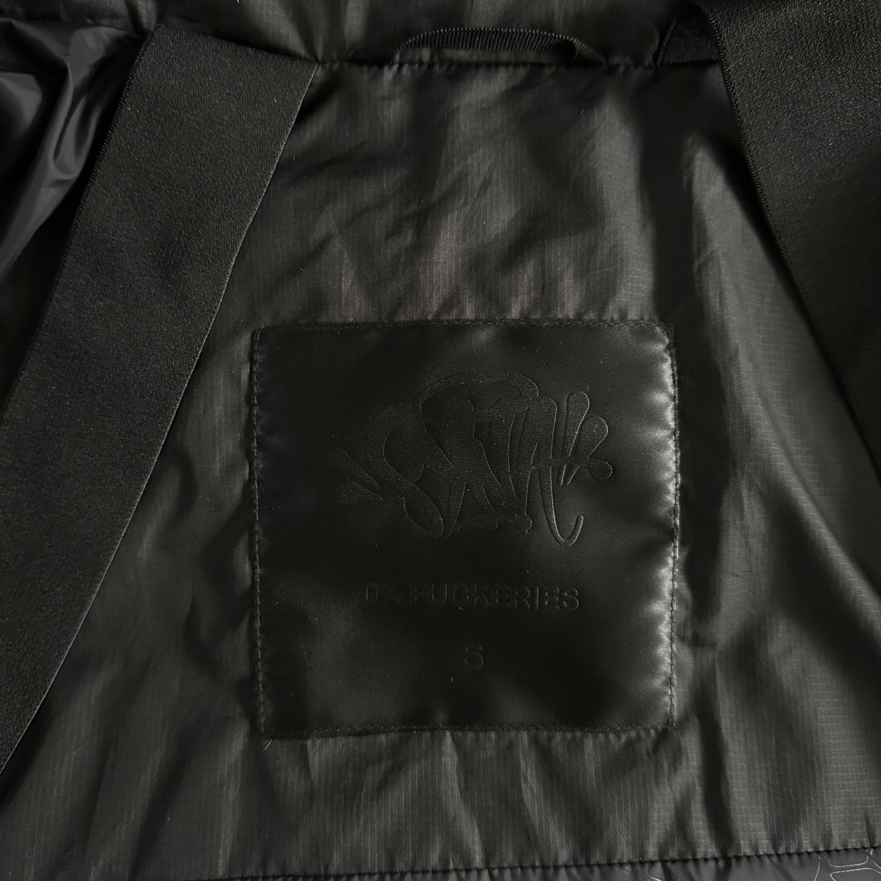 Jaqueta Syna World “Down Jacket" ( Preta )