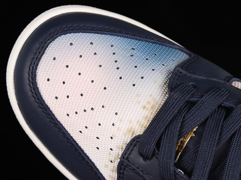Dunk “Obsidian Graffiti”