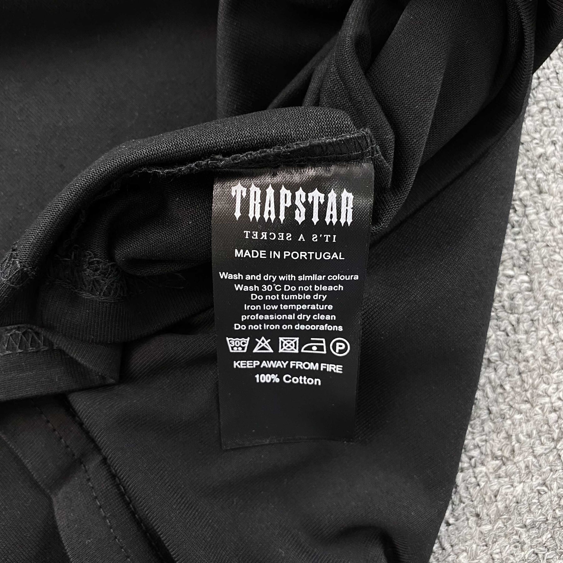 Camisa Trapstar “Shark”