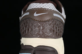 Vomero 5 “Earth Fossil"