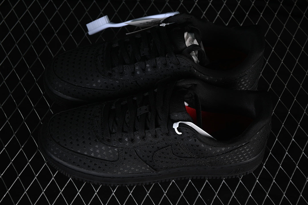Air force 1 “Retro Valentine's Day Triple Black”