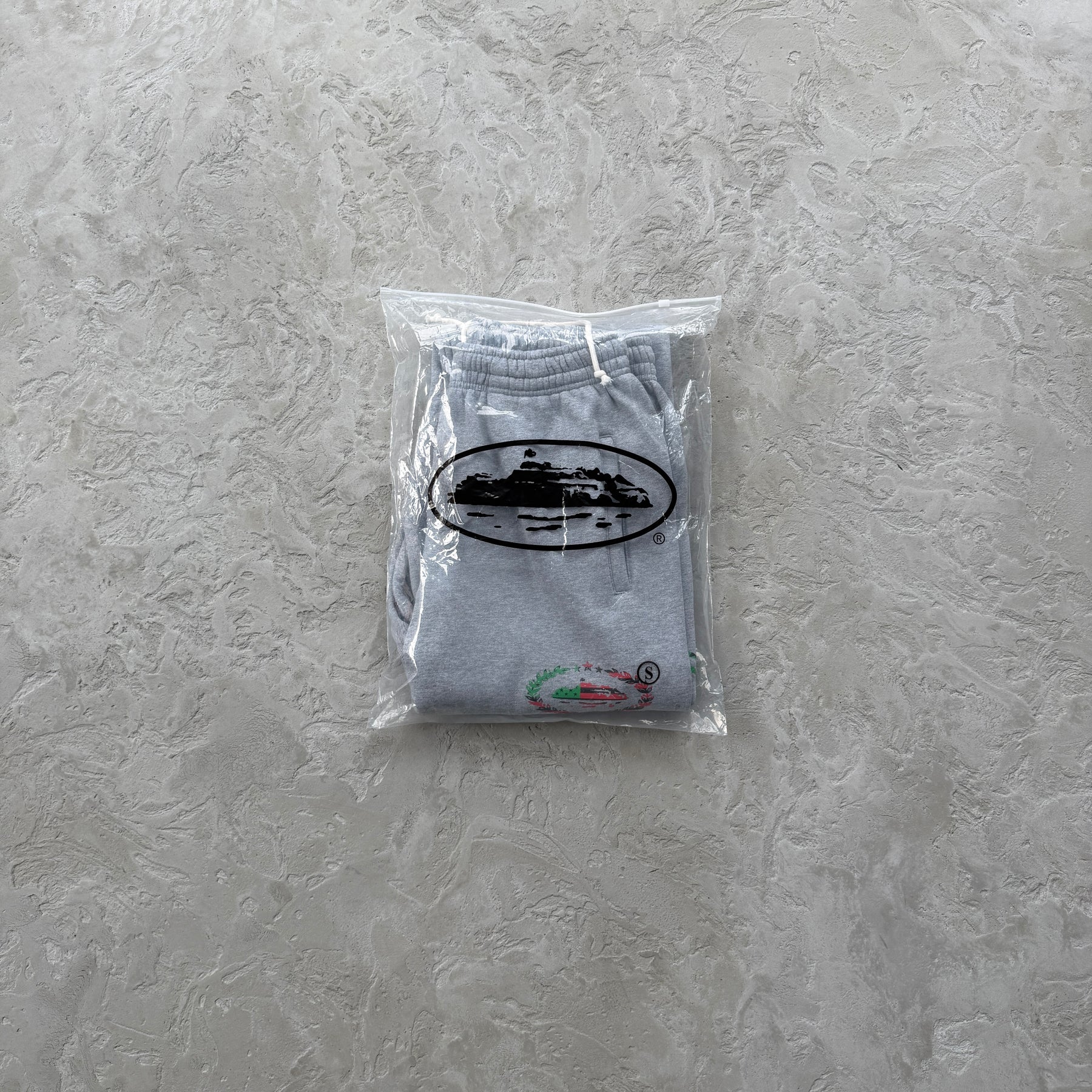 Conjunto Corteiz “Cortears Royale Zip”