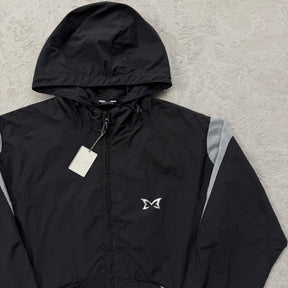 Conjunto Mertra “Stealth Nylon Trackie”