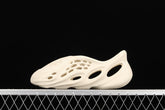 Yeezy Foam Runner “Sand Etham”