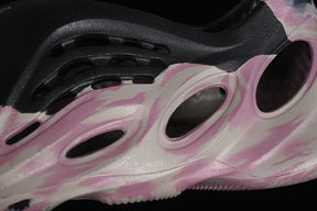 Yeezy Foam Runner “MX Carbon”