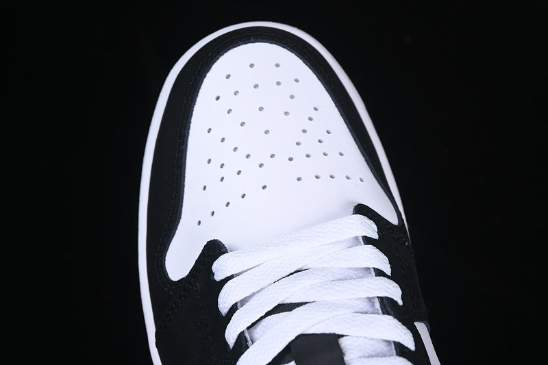 Air Jordan 1 Low "White Fire Red”