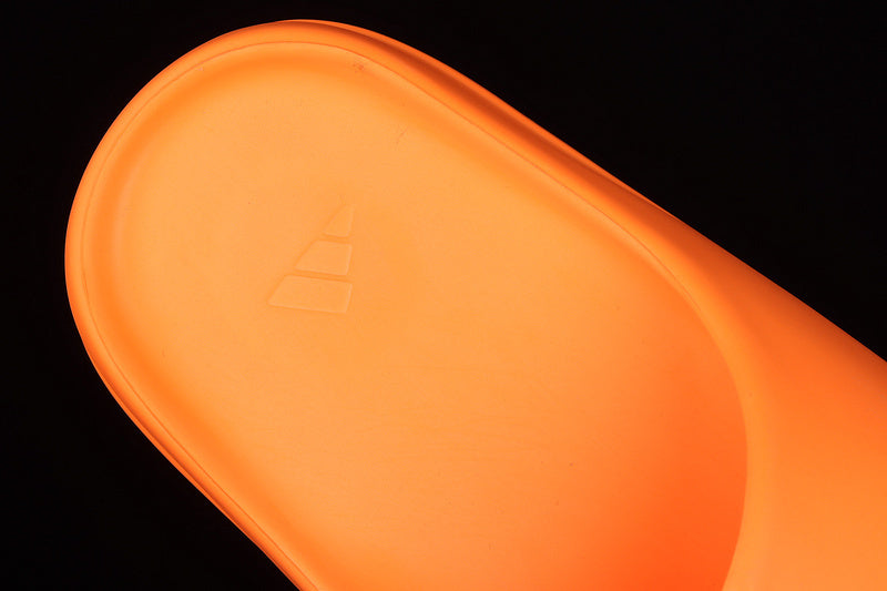 Yeezy Slide “Enflame Orange”