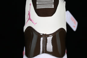 Air Jordan 11  “Neapolitan”