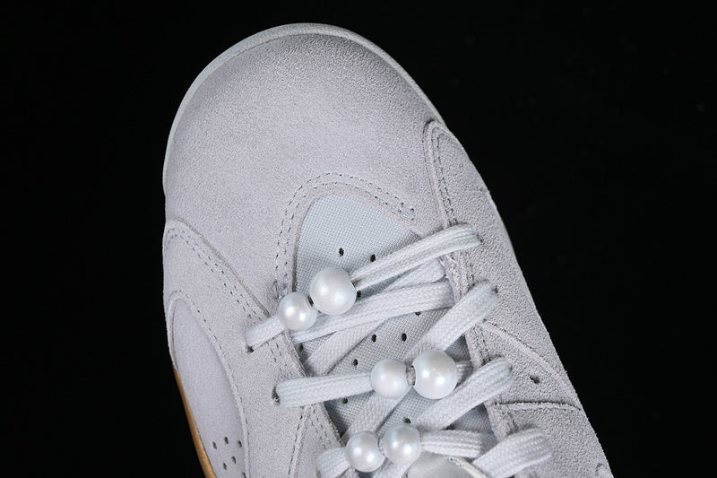 Air jordan 6 “Pearls”