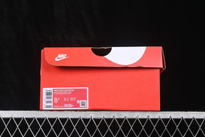 Dunk “White Deep Royal Wolf Grey”