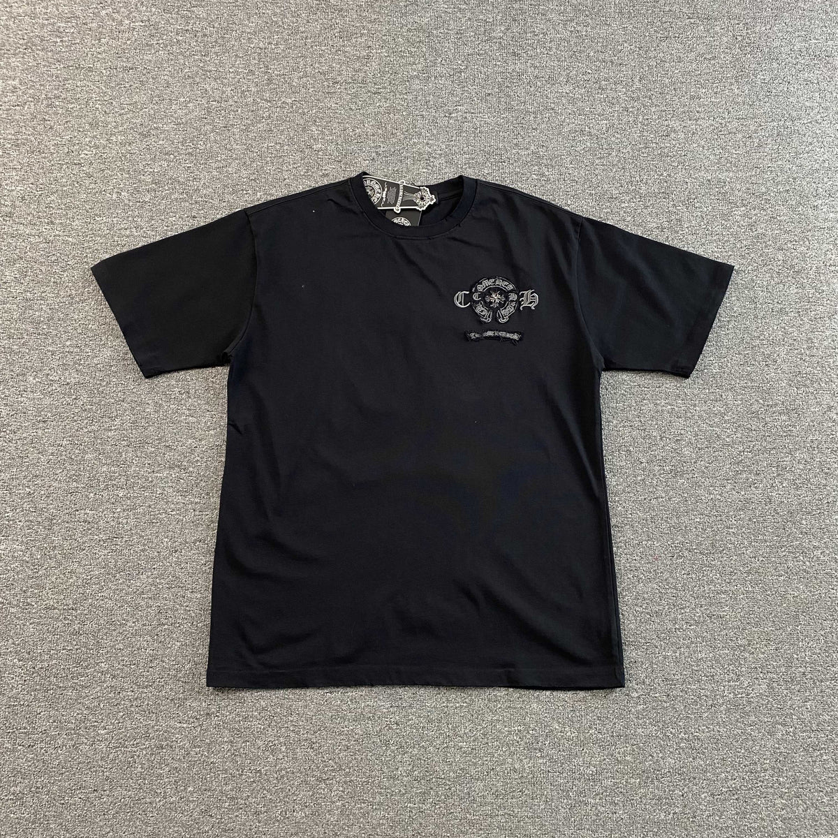 Camisa Polo Chrome Hearts “CH”
