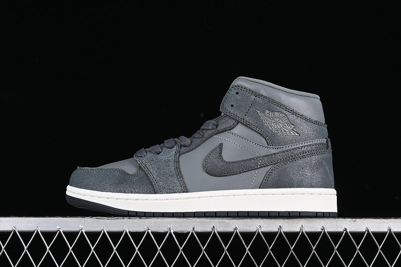 Air Jordan 1 High “Distressed Smoke Grey”
