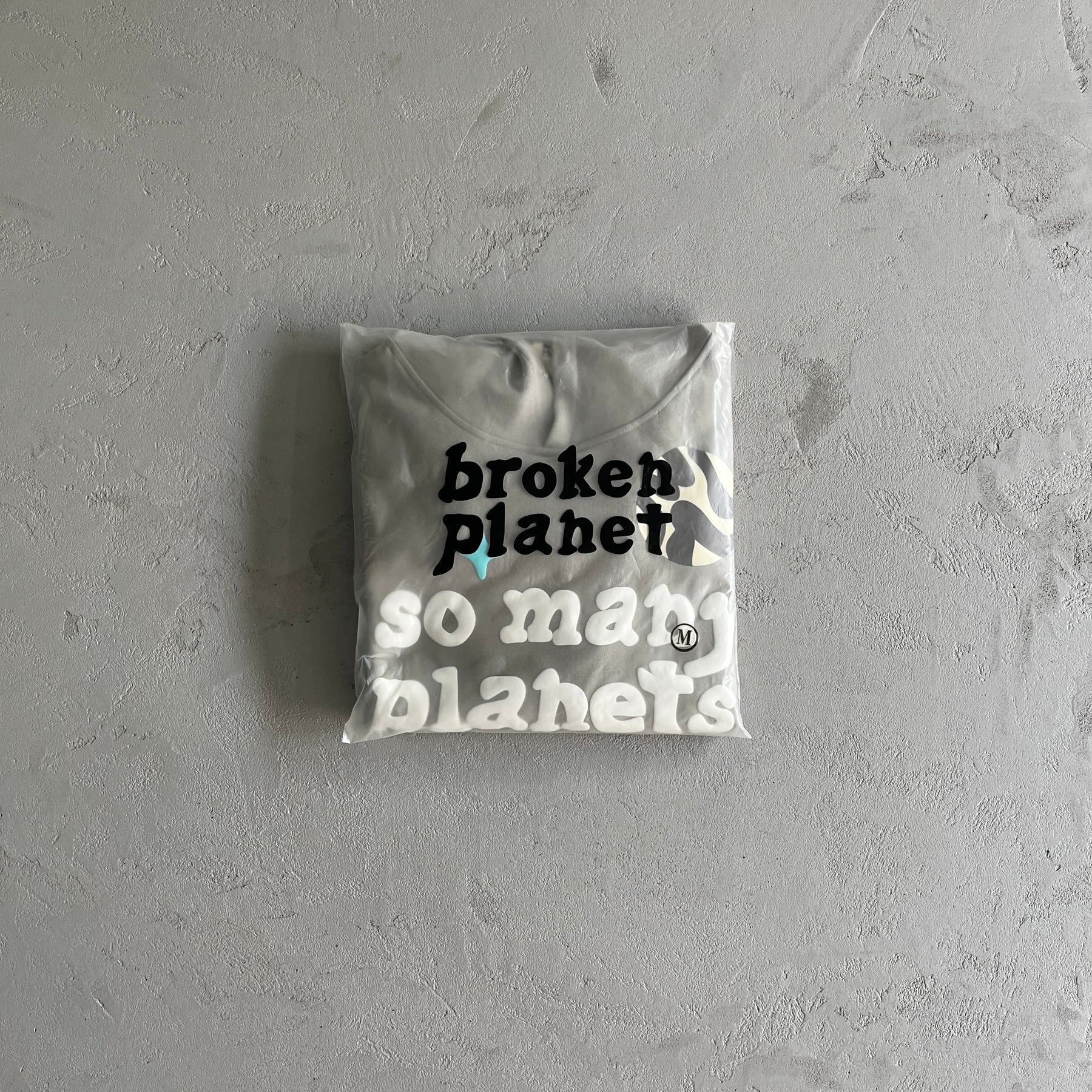 Moletom Broken Planet “So Many Planets”