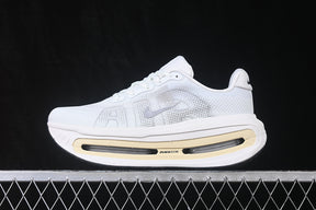 Nike Vomero “Premium Chalk”