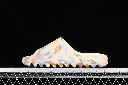 Yeezy Slide “Enflame Oil”