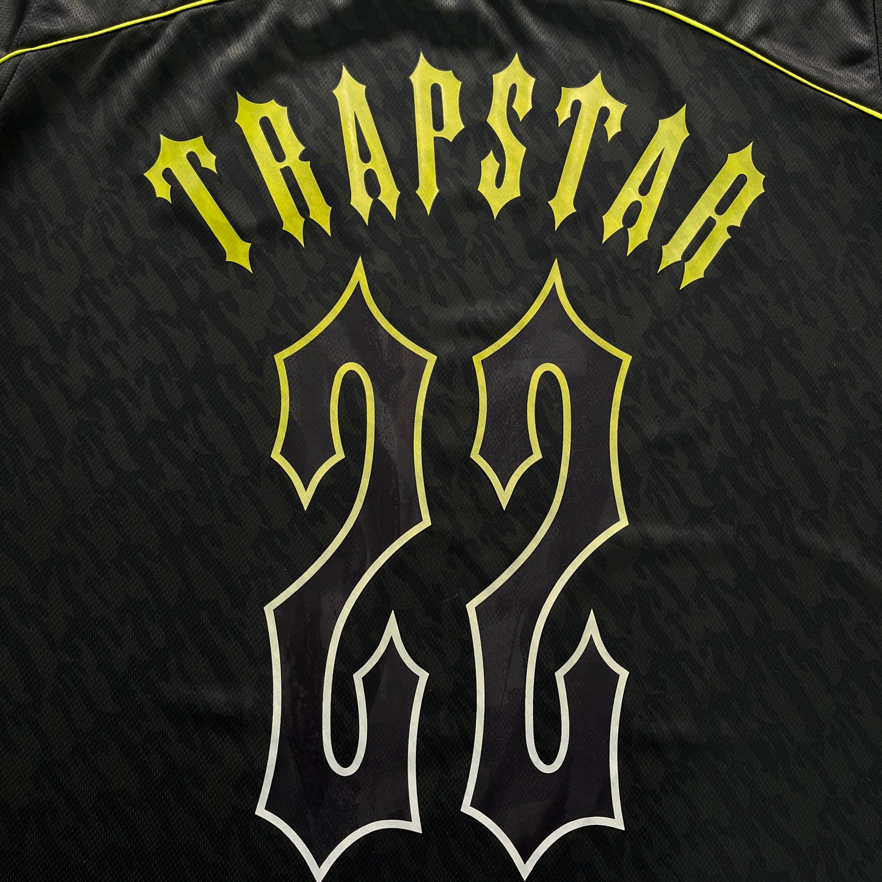 Camisa Trapstar “Football Jersey Black Gold” (Its a Secret)