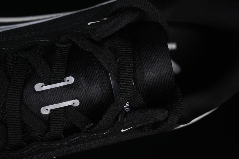 Air Zoom Vomero Plus “Black and White”