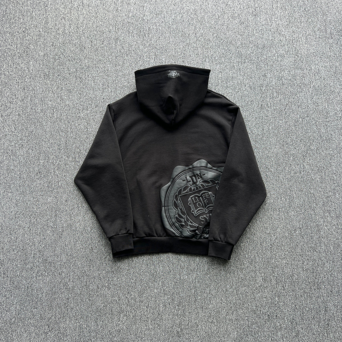 Conjunto Syna World “Crest Oth“ ( Preto e Cinza)