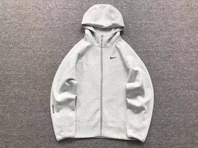 Conjunto Nocta x Nike Tech Fleece “Grey”