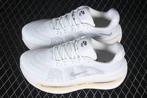 Nike Vomero “Premium Chalk”