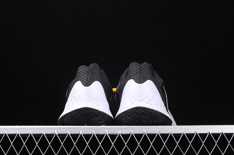 Nike Kyrie 2 Low “Anthracite White”