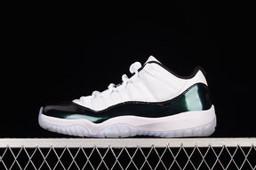Air Jordan 11 Low ” Iridescent ”