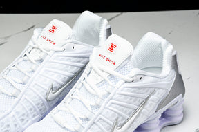 Nike Shox “White Silver”