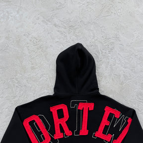 Moletom Corteiz “Lundun Stitch” ( Preto e Vermelho )