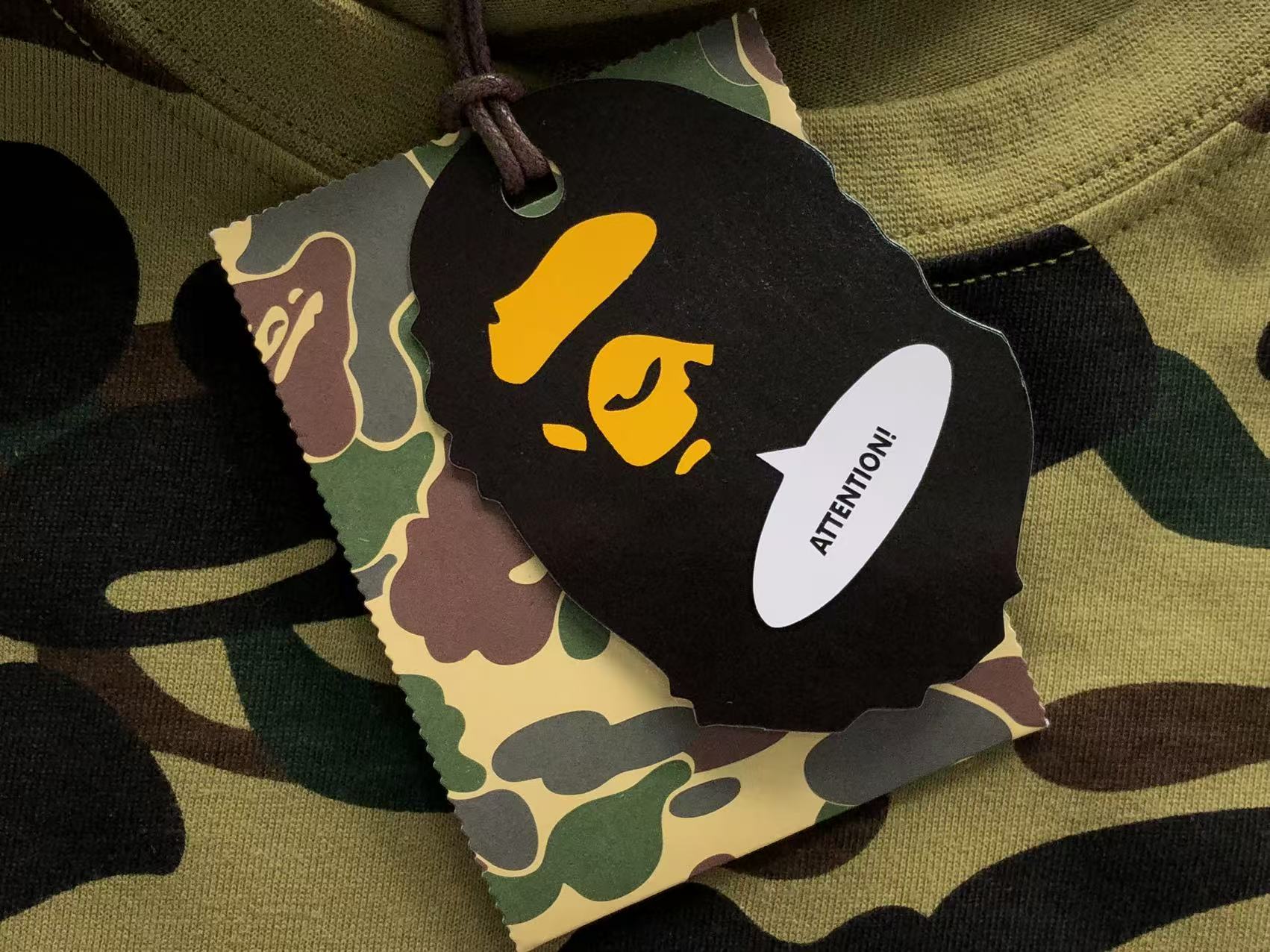 Camisa Bape “Camo Ape”