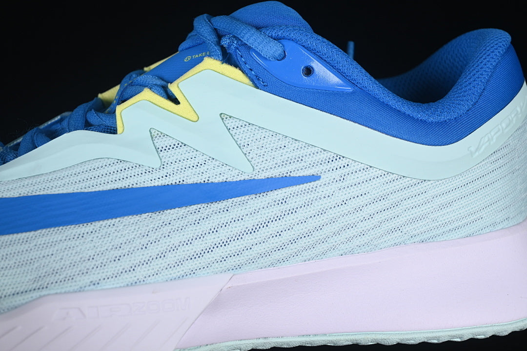 Zoom Vapor Pro 3 “Glacier Blue Beyond White”