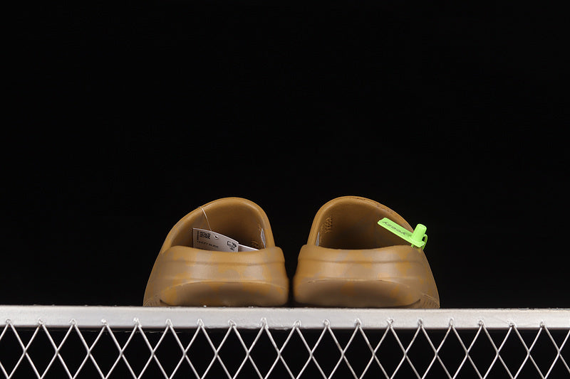 Yeezy Slide “Ochre”