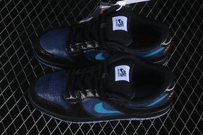 Dunk x Bluetile “Pitch Blue Black”