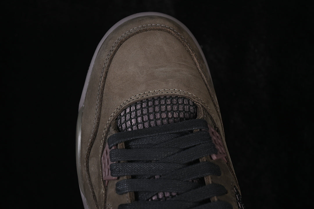 Air Jordan 4 x A Ma Maniére “Dark Mocha”