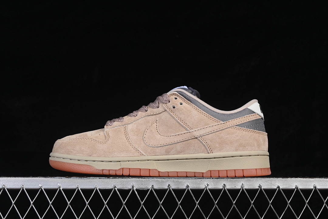 Dunk “Parachute Beige”
