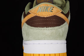 Dunk “Dusty Olive”